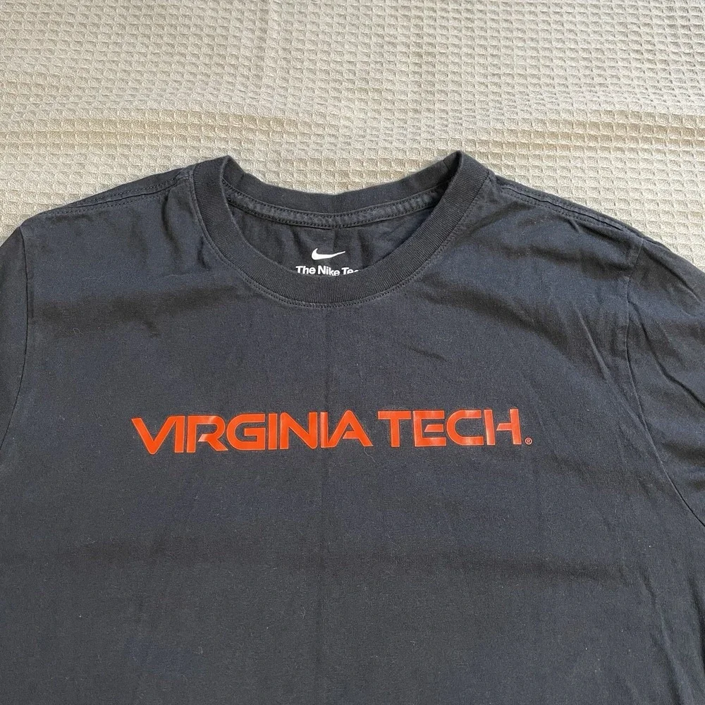 Virginia Tech Long Sleeve Tee Shirt Small Adult The Nike Tee Black Cotton